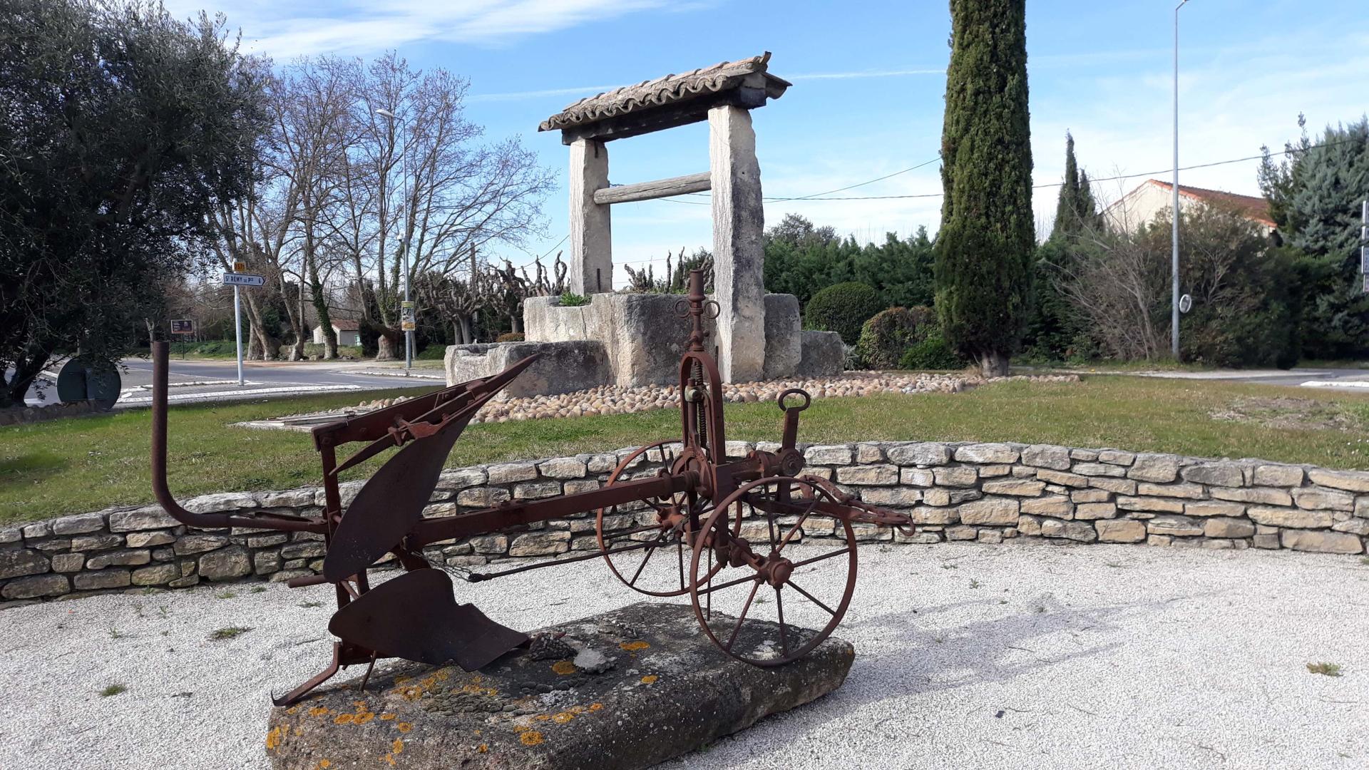 Eyragues, Rond-Point Ouest